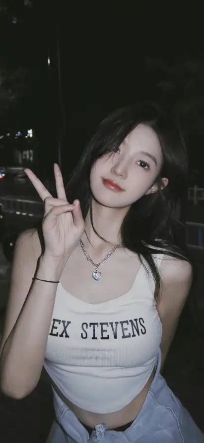 伊人免费在线，国产午夜久久电影推荐，色婷婷带你观影